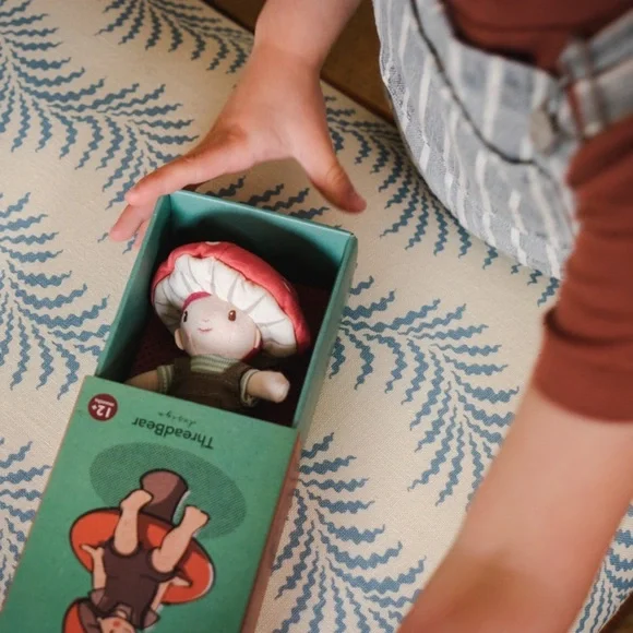 NWT Little Peeps Tommy Toadstool Matchbox Doll by Threadbear Design. - Picture 4 of 15